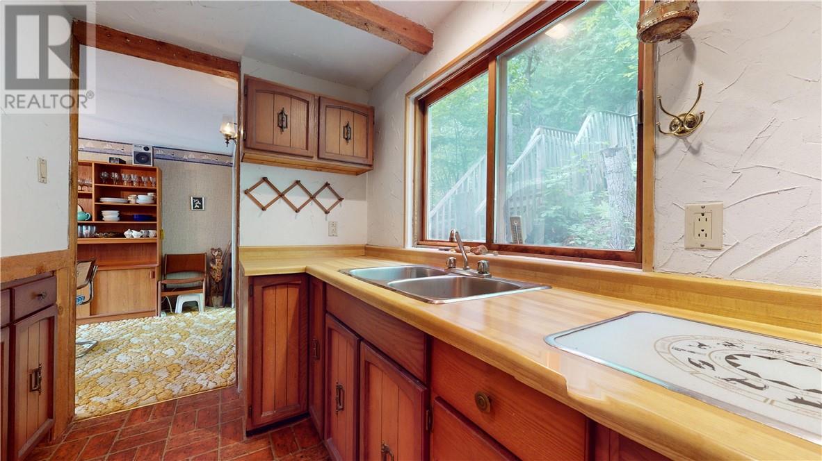 137 Runnalls Crescent, Barrie Island, Ontario, P0P1H0 — Photo 14