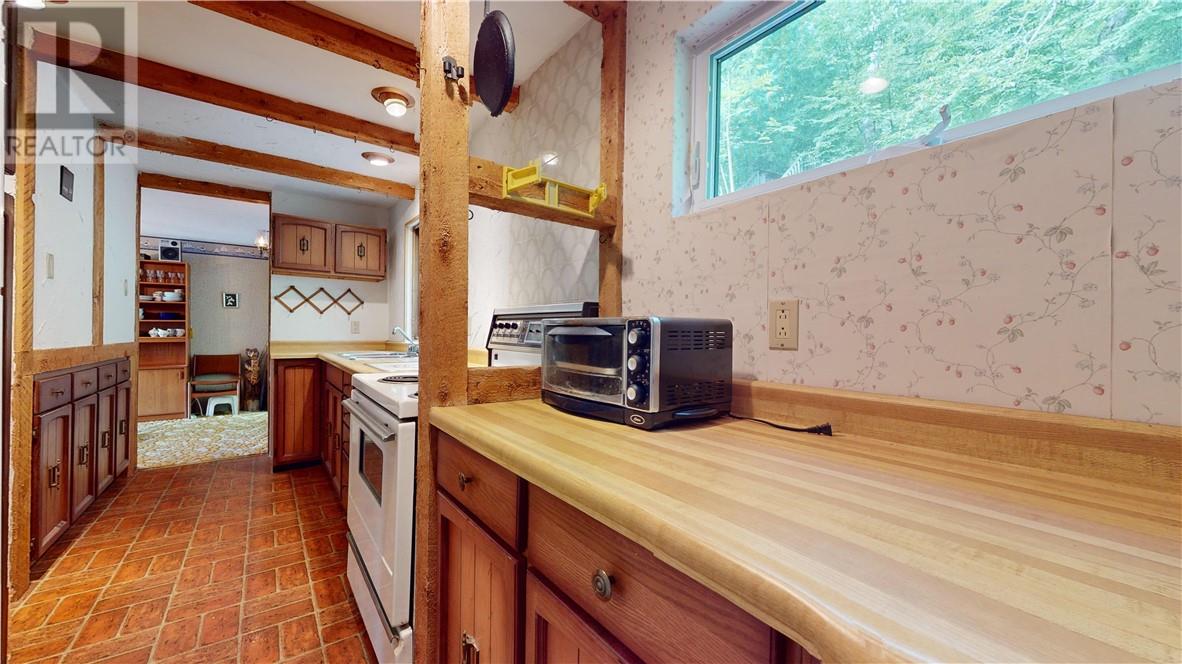 137 Runnalls Crescent, Barrie Island, Ontario, P0P1H0 — Photo 15