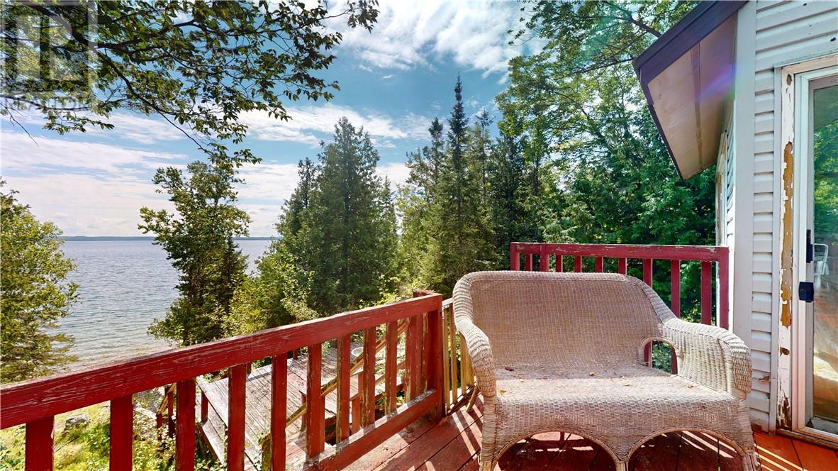 137 Runnalls Crescent, Barrie Island, Ontario, P0P1H0 — Photo 9