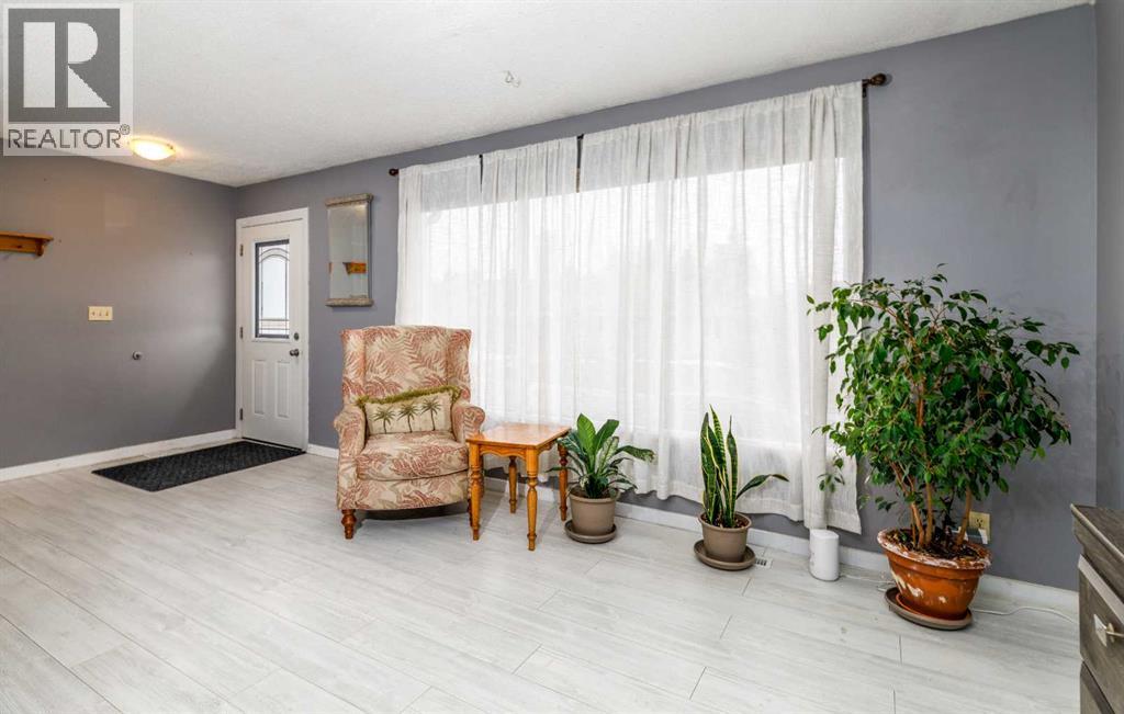 5232 38 Crescent, Innisfail