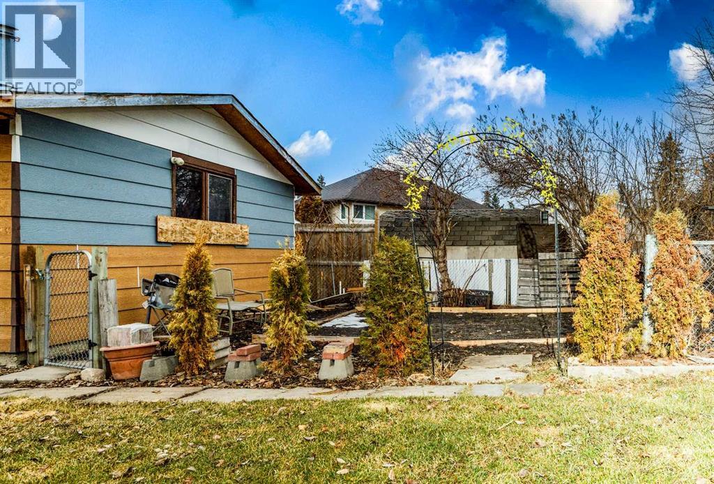 5232 38 Crescent, Innisfail