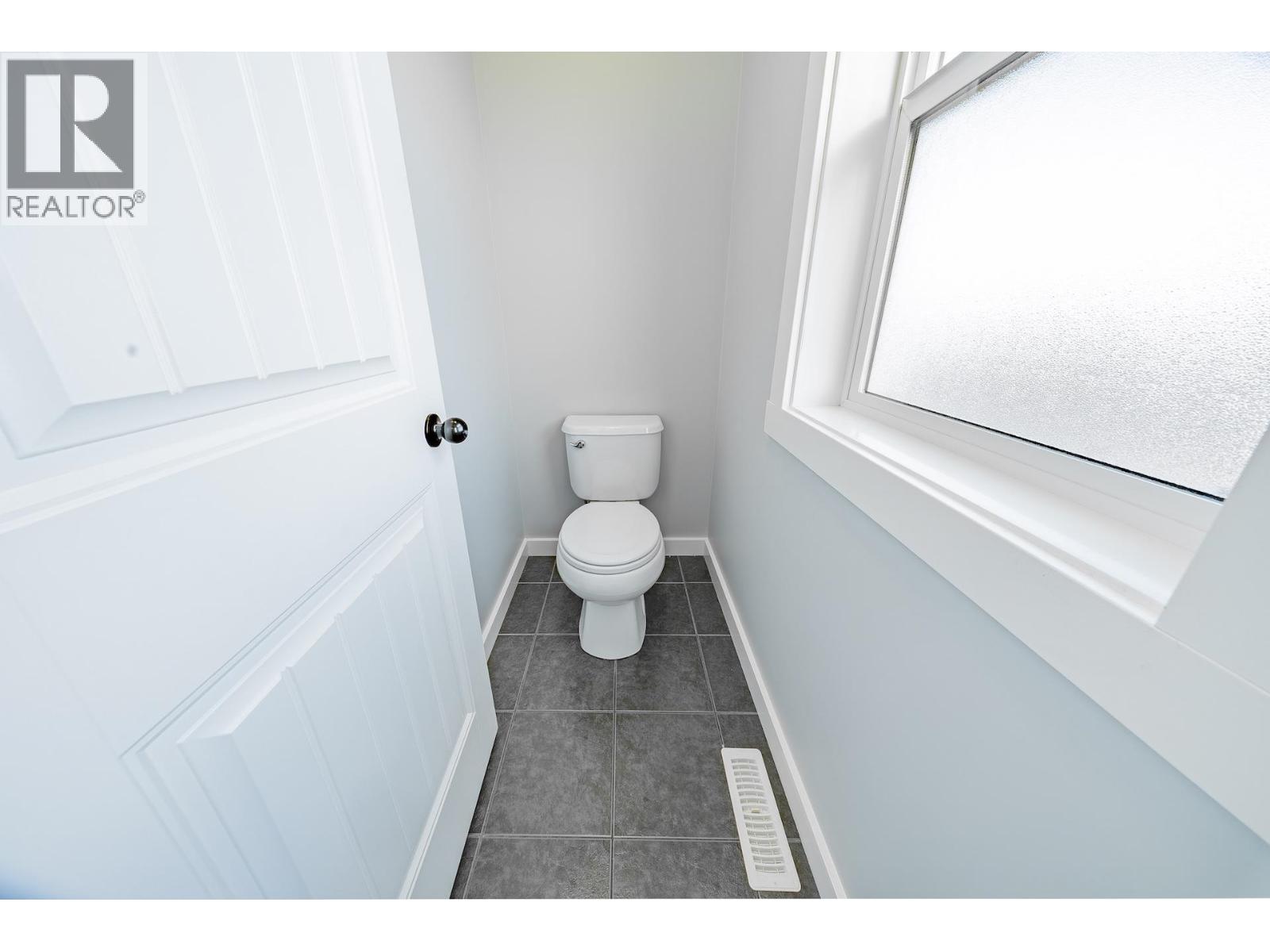 7917 87 AVENUE, Fort St. John