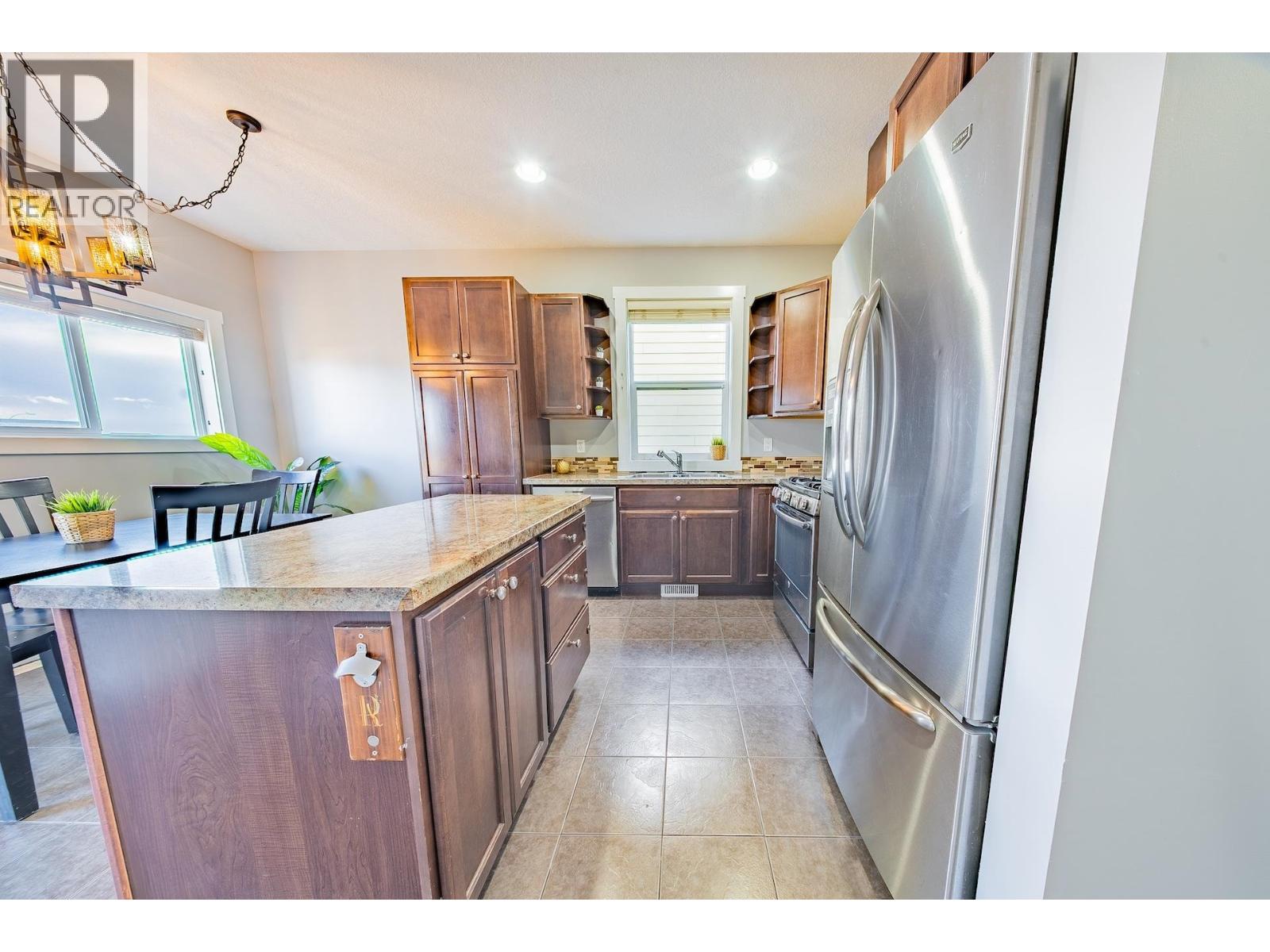 7917 87 AVENUE, Fort St. John
