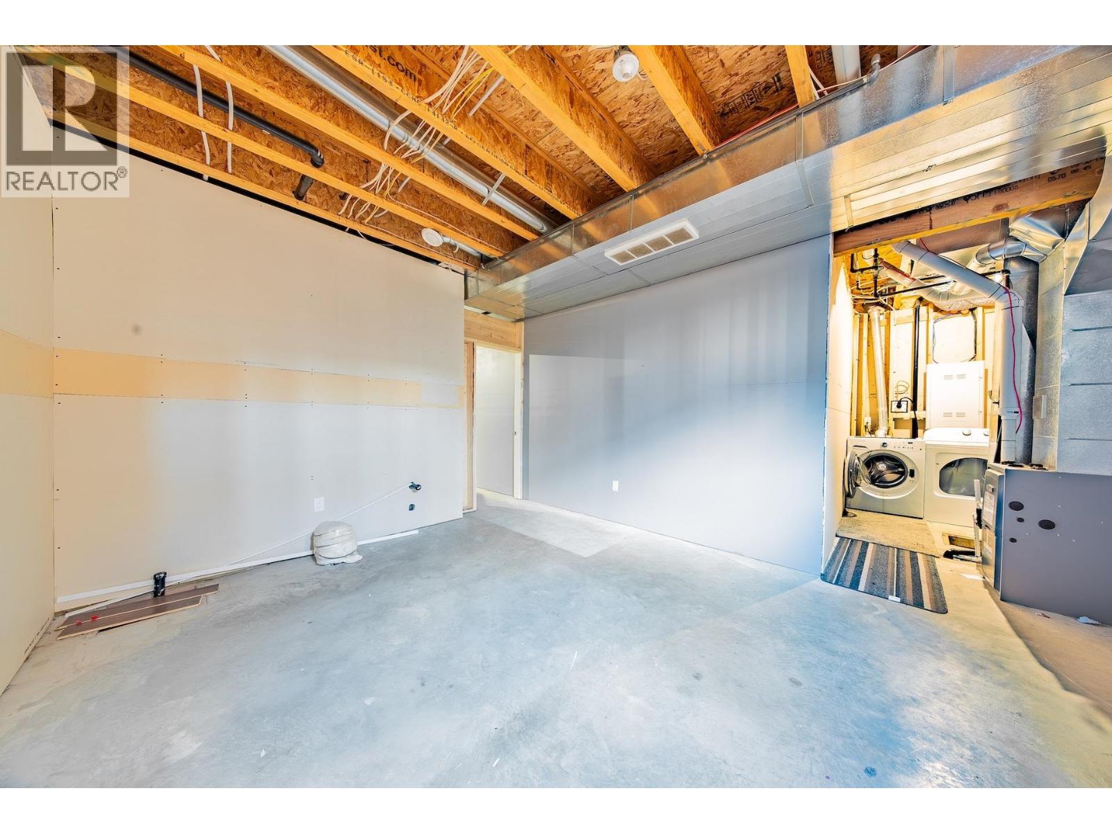 7917 87 AVENUE, Fort St. John