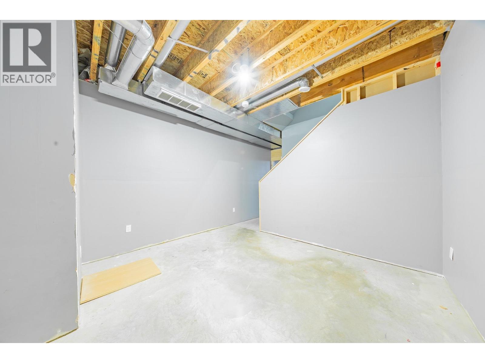 7917 87 AVENUE, Fort St. John