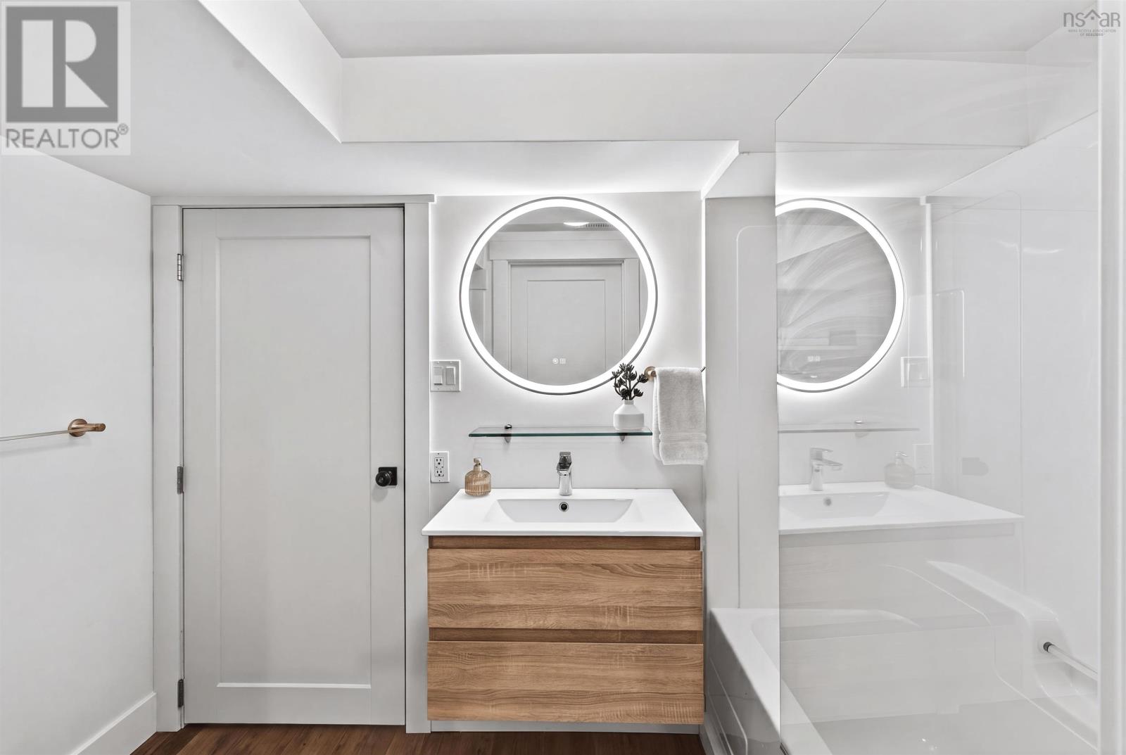 Property 30 of 50 of 1744 Crowell Road