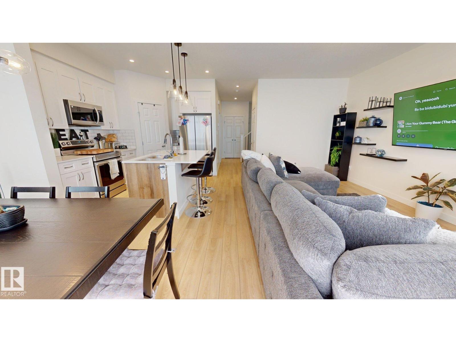 8723 183 AV NW NW, Edmonton