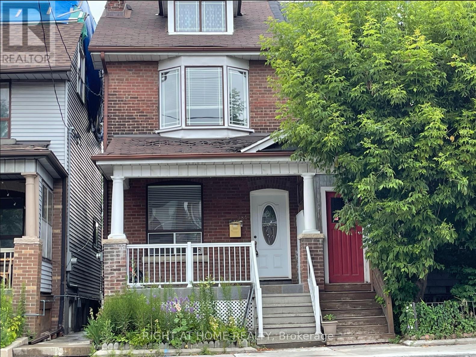Listing photo of UPPER - 984 OSSINGTON AVENUE