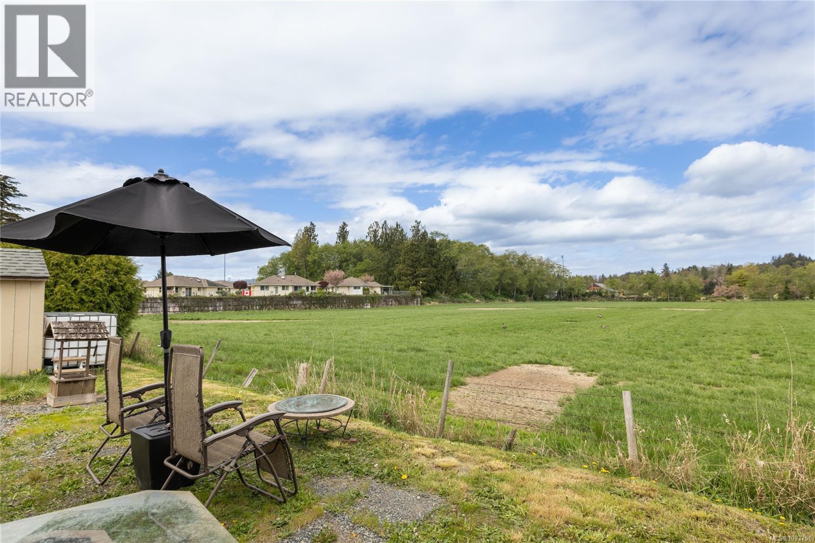 E 5784 Lakes Rd, Duncan