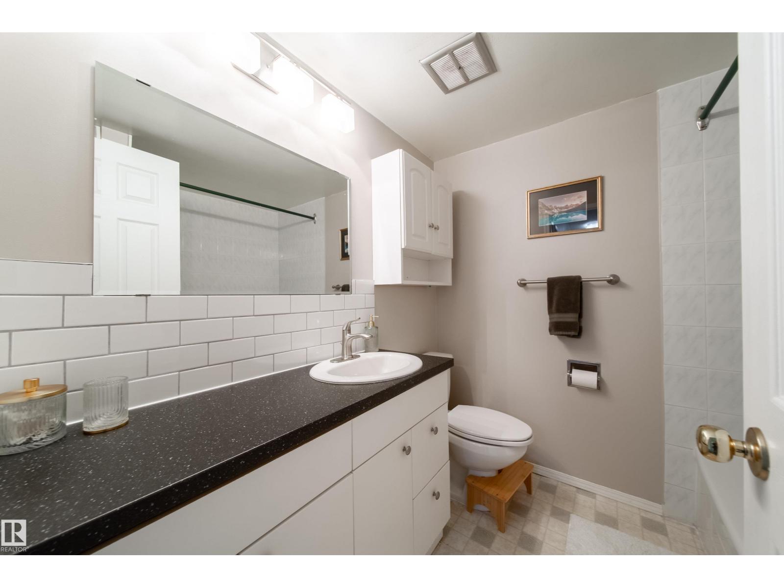 #220 14819 51 AV NW, Edmonton