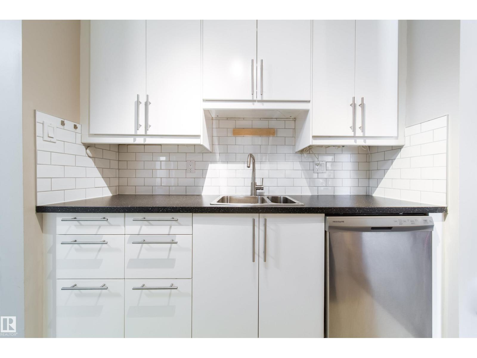 #220 14819 51 AV NW, Edmonton