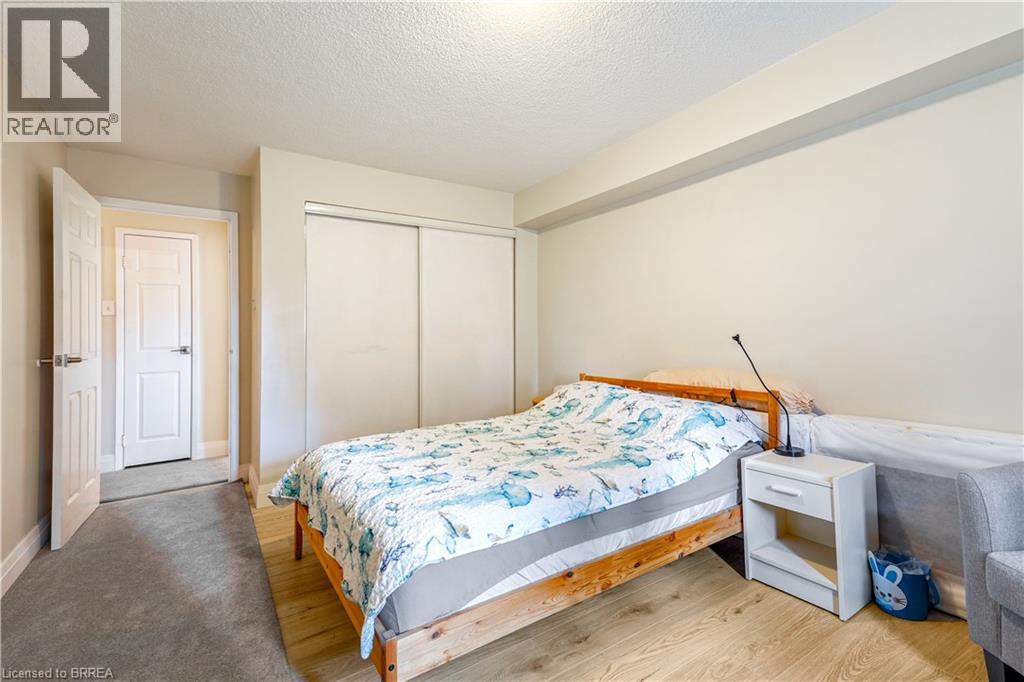 #207 9 BONHEUR Court - 21