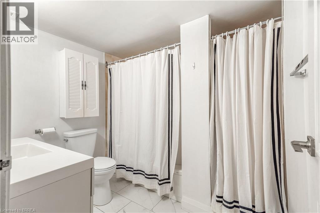 #207 9 BONHEUR Court - 22
