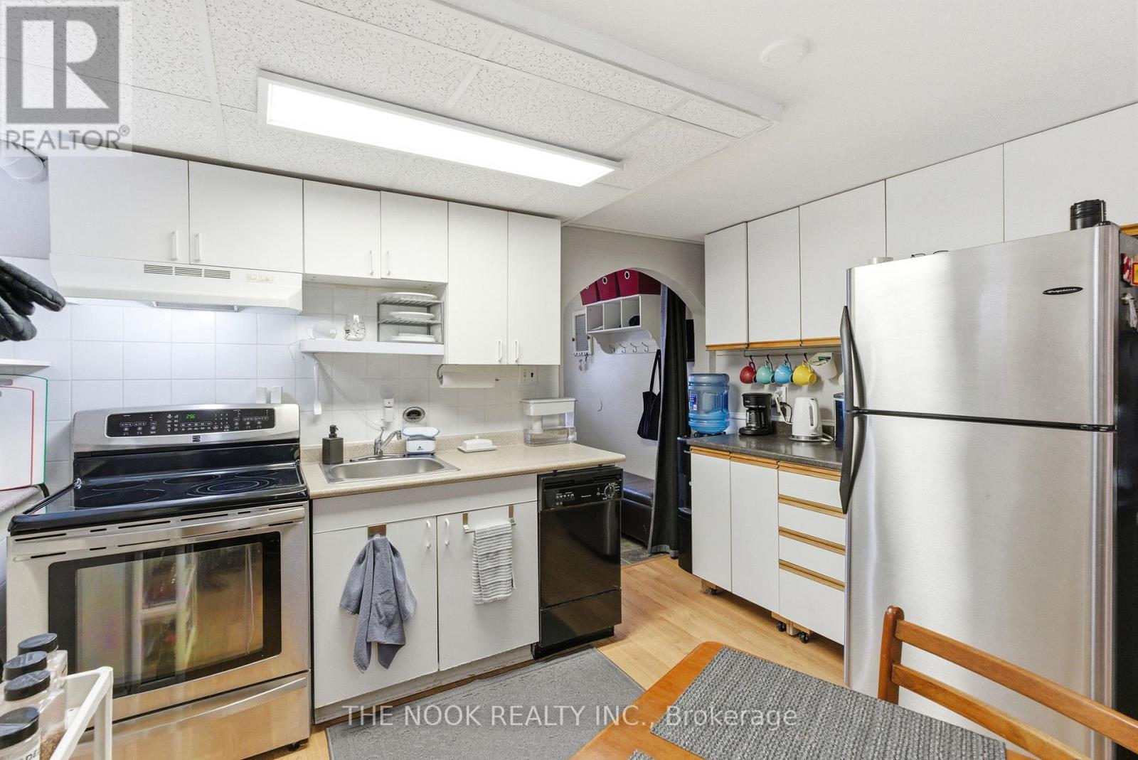 43 PROUSE DRIVE - 30