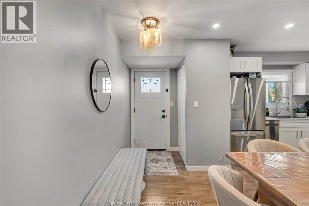 2739 MEADOWBROOK LANE, Windsor, Ontario, N8T2Y6 — Photo 3