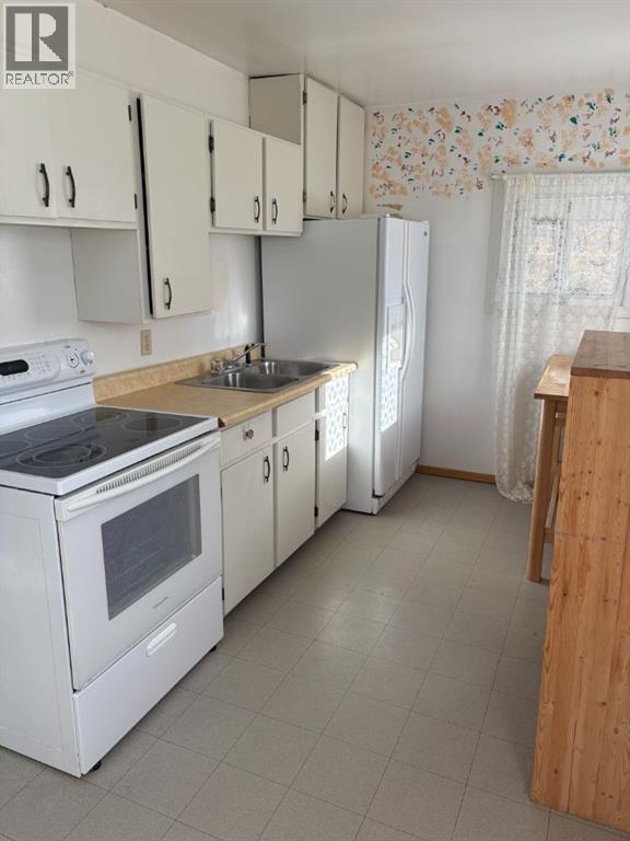 10926 93 St - photo 3