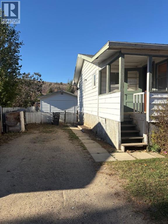 10926 93 St - photo 2