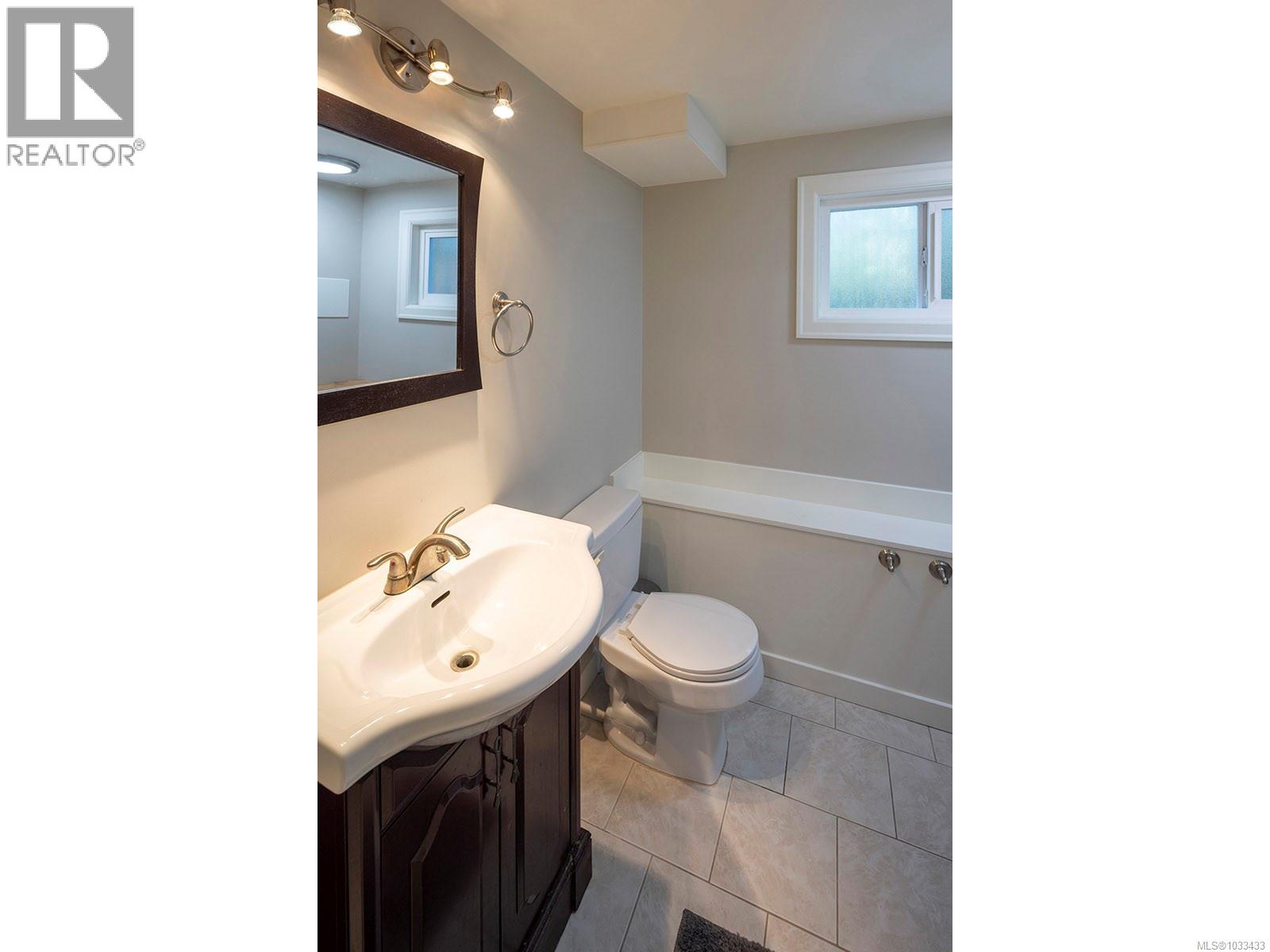 598 Cedarcrest Dr - 33