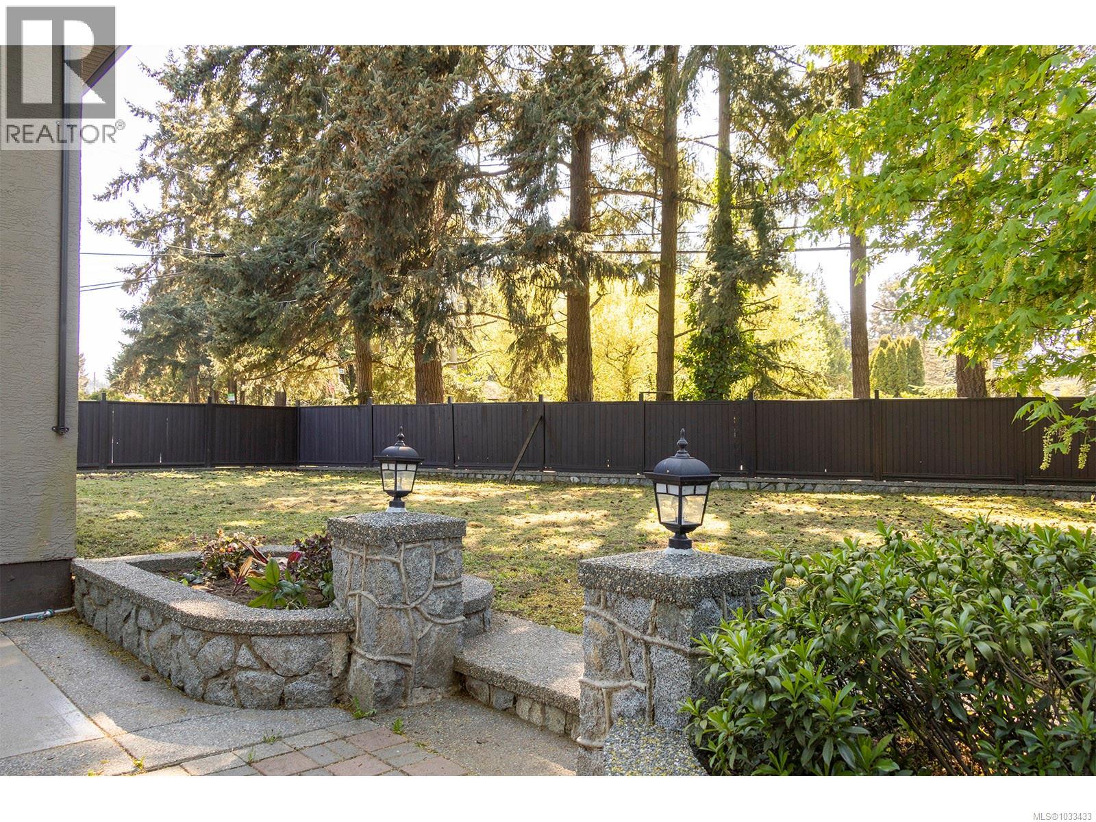 598 Cedarcrest Dr - 40