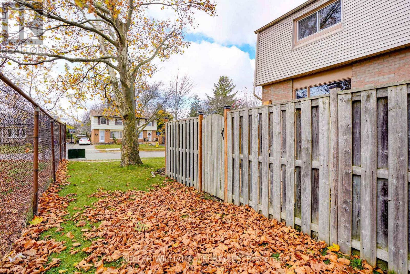 1206 LIMBERLOST ROAD - Image 31