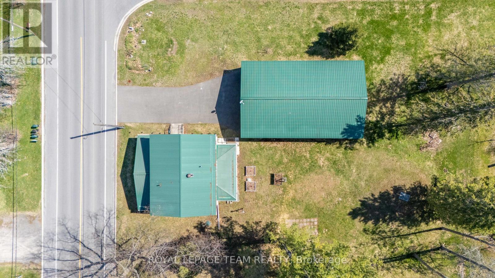 12106 LAKESHORE DRIVE - 41