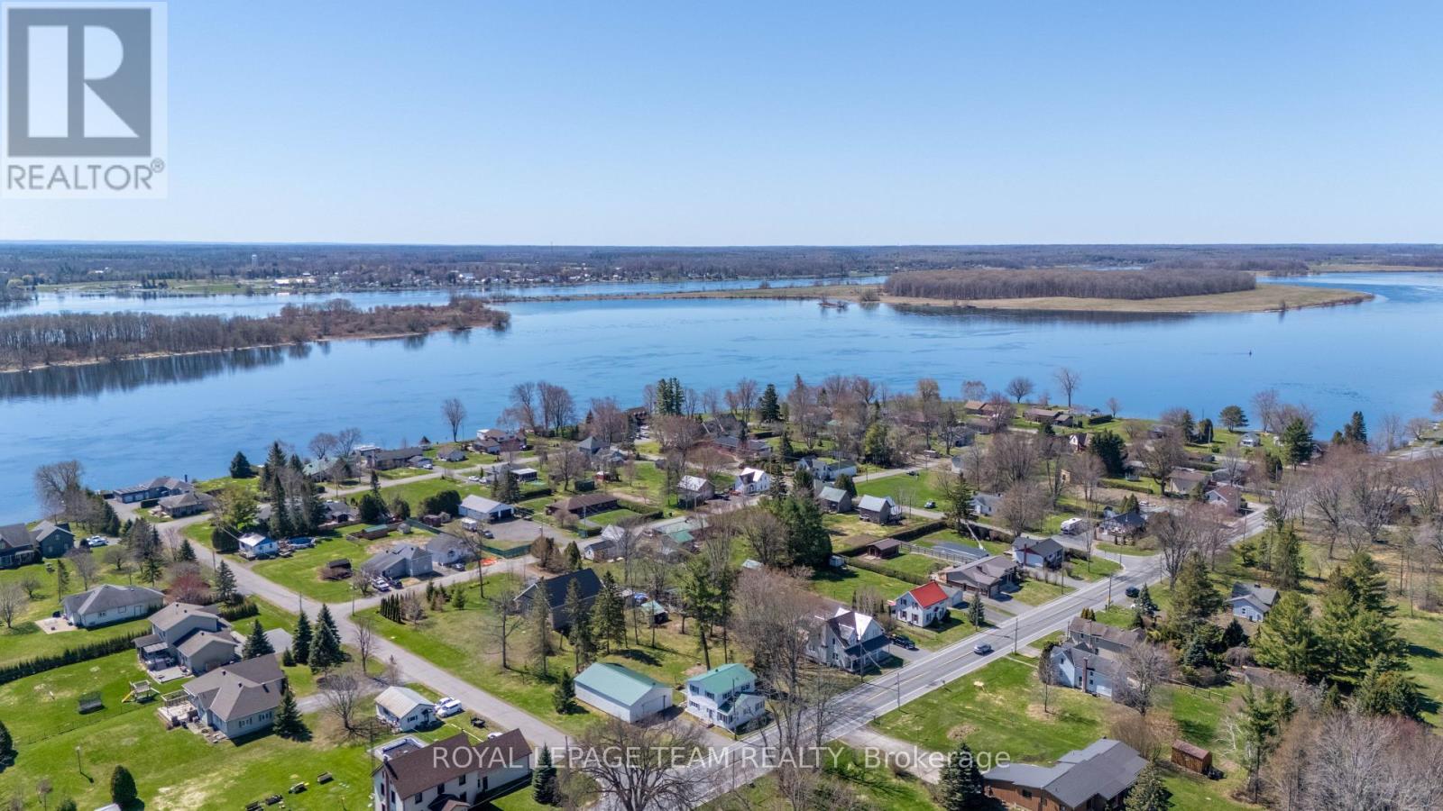 12106 LAKESHORE DRIVE - 44