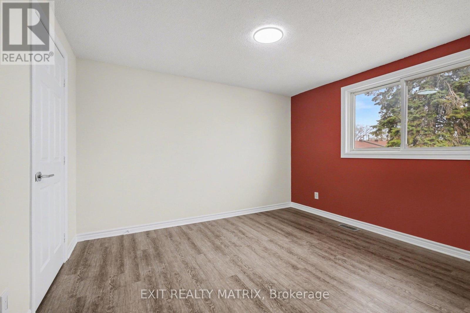 #B 1468 HEATHERINGTON ROAD - 15