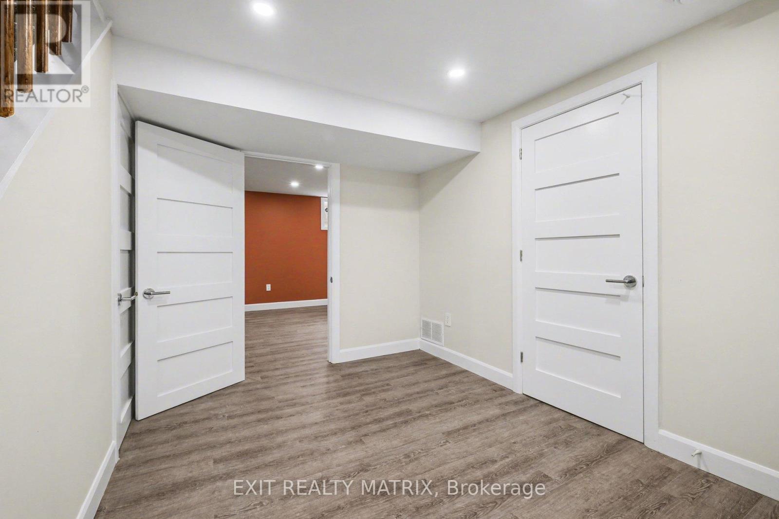 #B 1468 HEATHERINGTON ROAD - 26