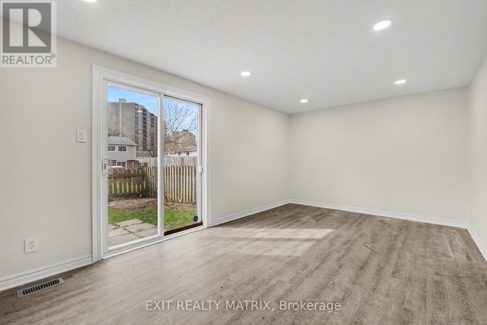 #B 1468 HEATHERINGTON ROAD - 6