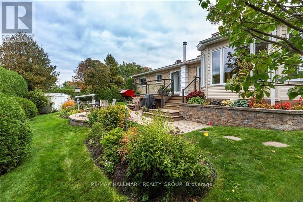 3 Bed, 3 Bath House for Rent in Ottawa – 11 JERRILYNN CRESCENT, Ottawa – MLS# X13058564 - Image 7