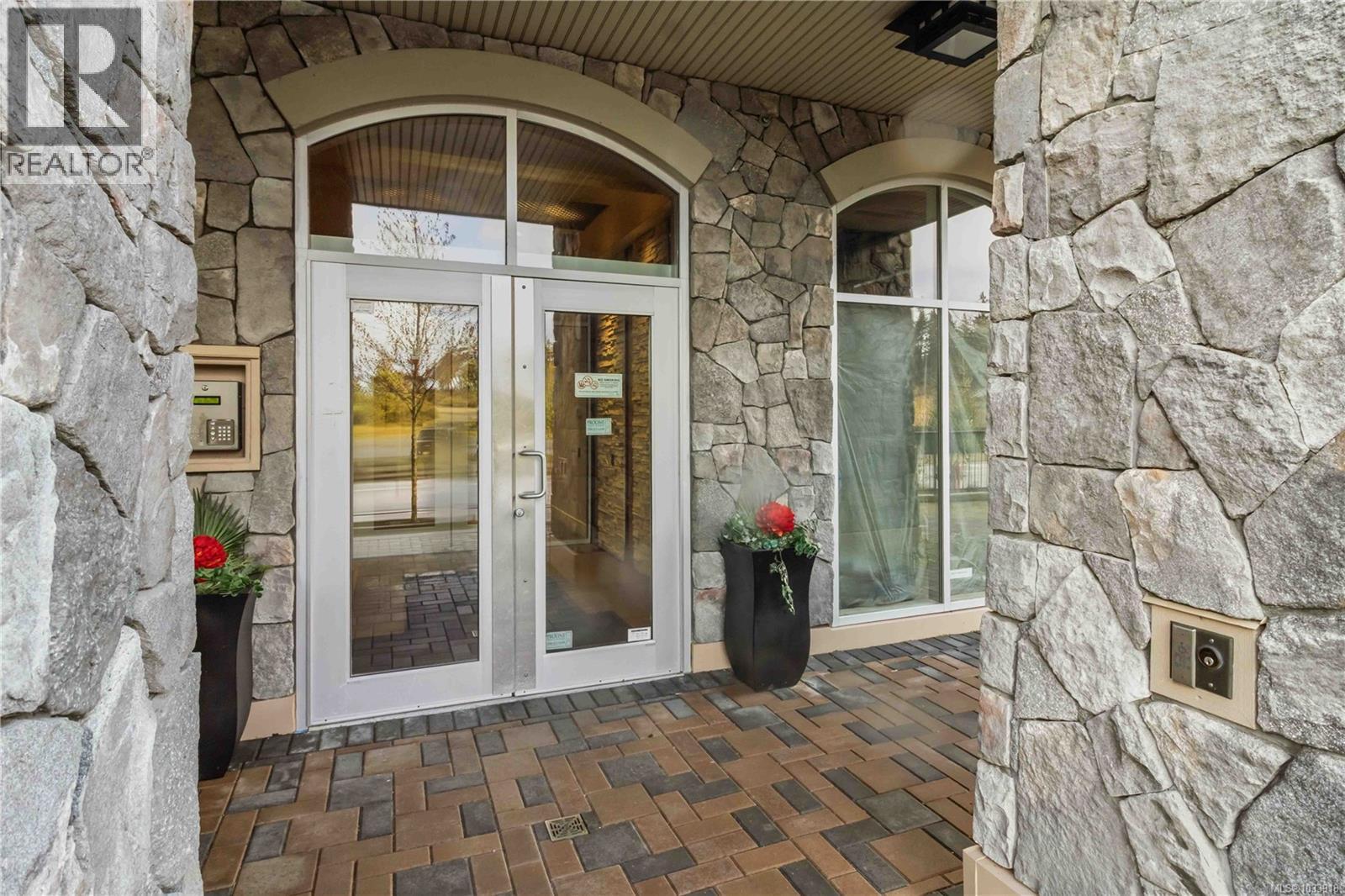 #311 1325 Bear Mountain Pkwy - 32