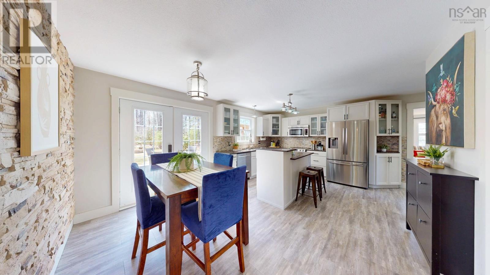 Property 12 of 49 of 489 Alexander Mackenzie Road