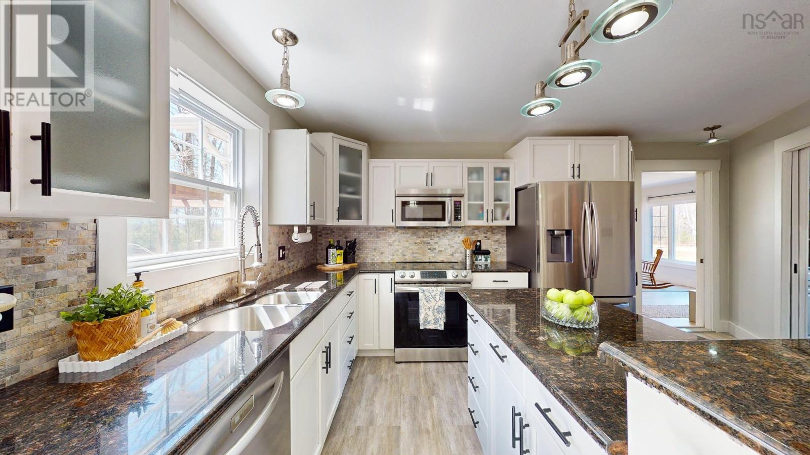 Property 13 of 49 of 489 Alexander Mackenzie Road