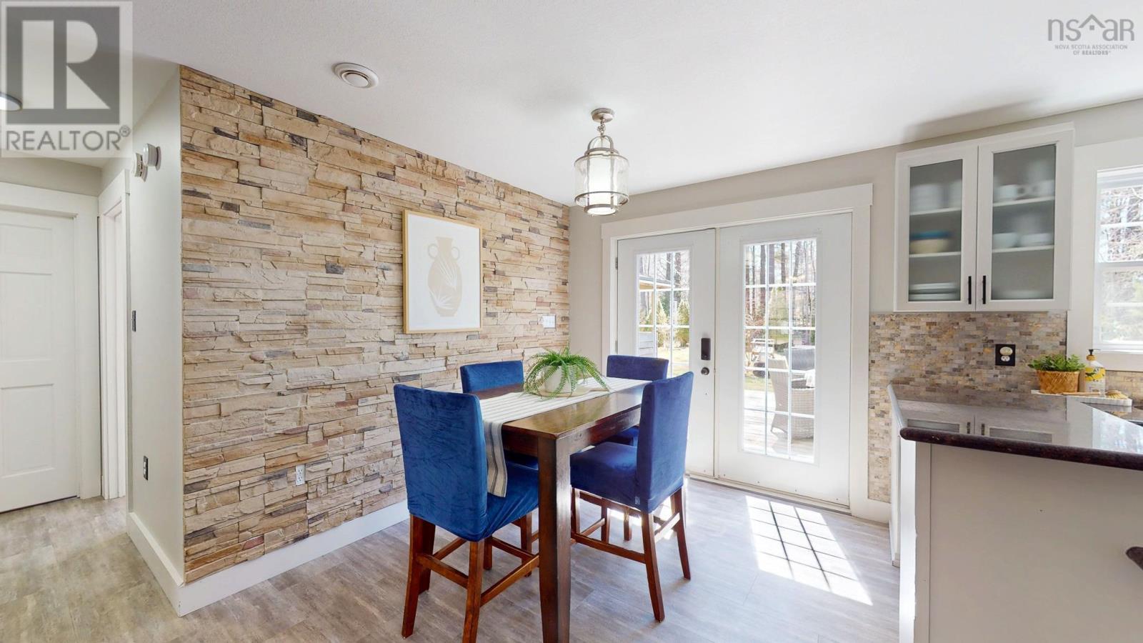 Property 19 of 49 of 489 Alexander Mackenzie Road