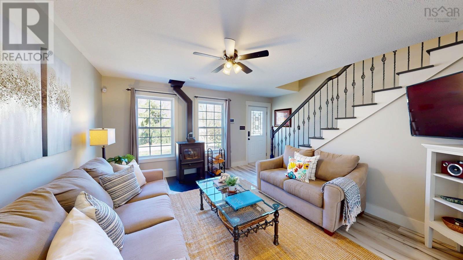 Property 22 of 49 of 489 Alexander Mackenzie Road