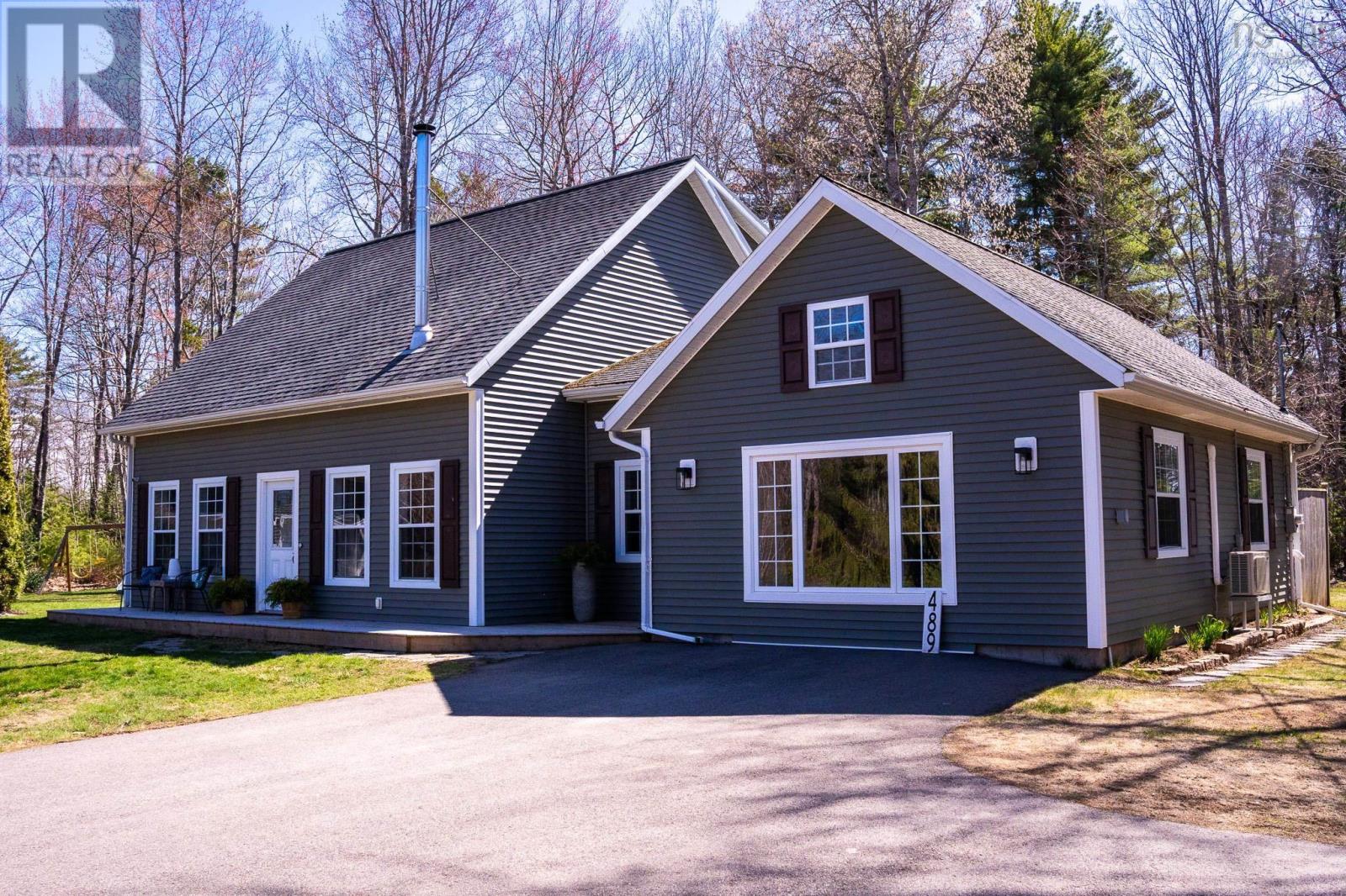 Property 3 of 49 of 489 Alexander Mackenzie Road