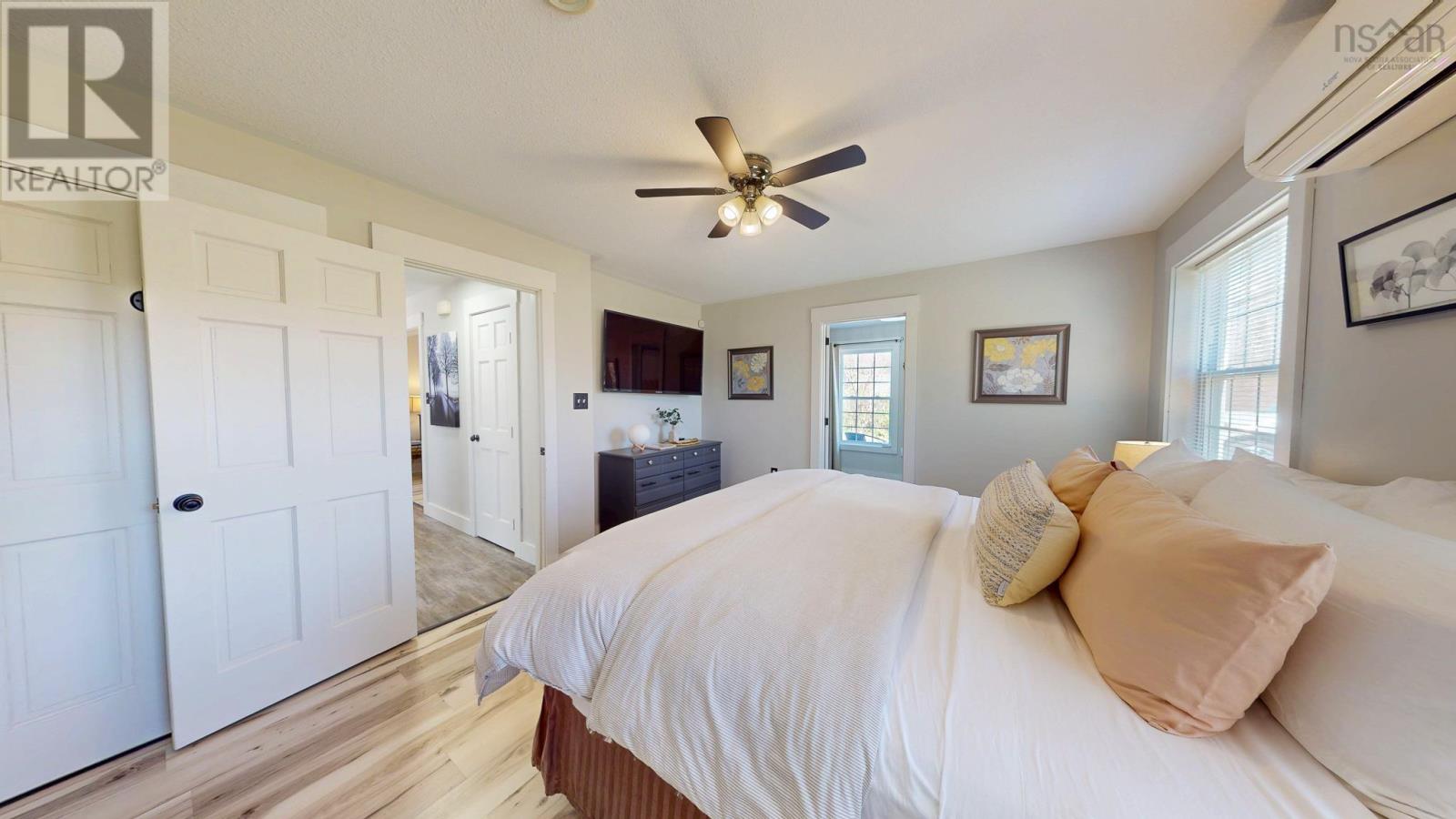 Property 32 of 49 of 489 Alexander Mackenzie Road