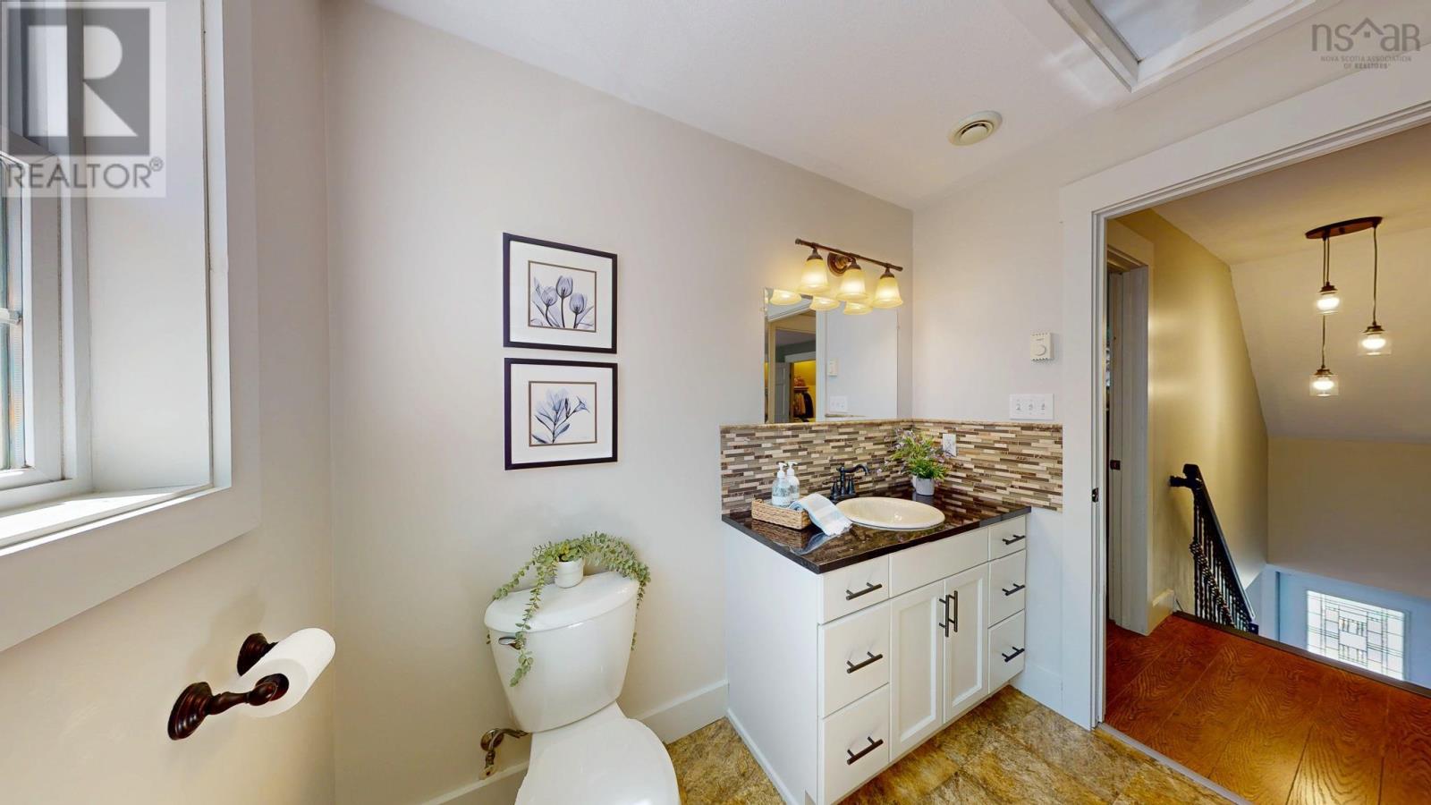 Property 34 of 49 of 489 Alexander Mackenzie Road