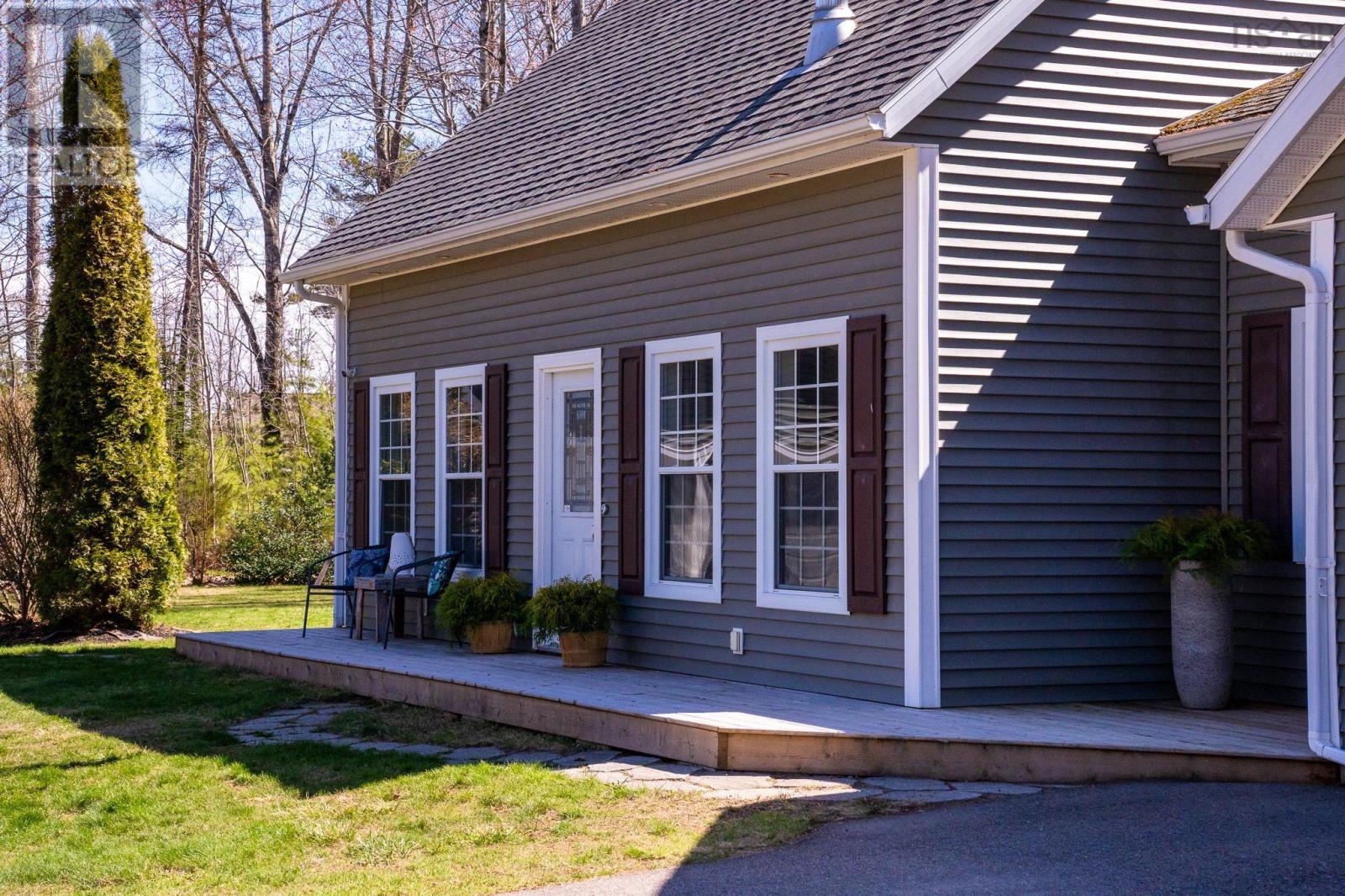 Property 42 of 49 of 489 Alexander Mackenzie Road