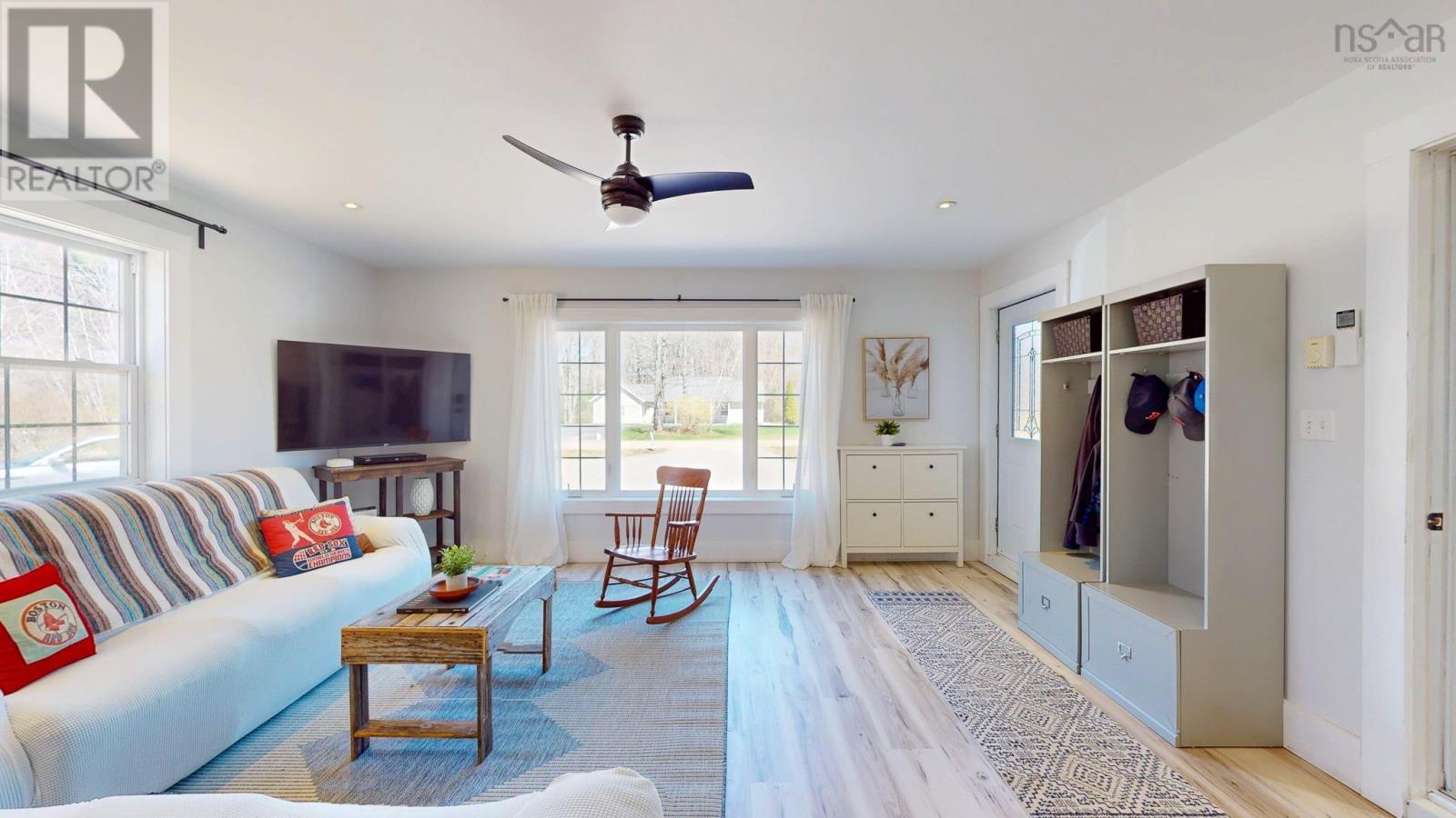 Property 8 of 49 of 489 Alexander Mackenzie Road