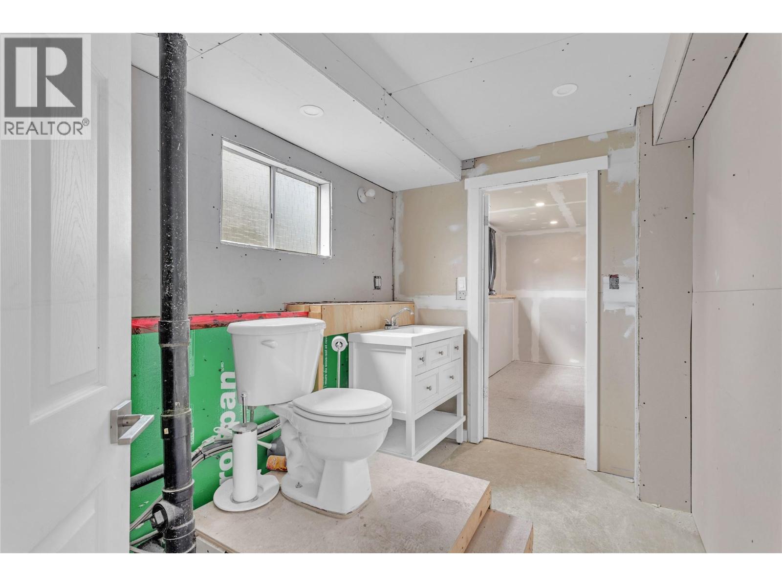  3312 Old Okanagan Highway, West Kelowna