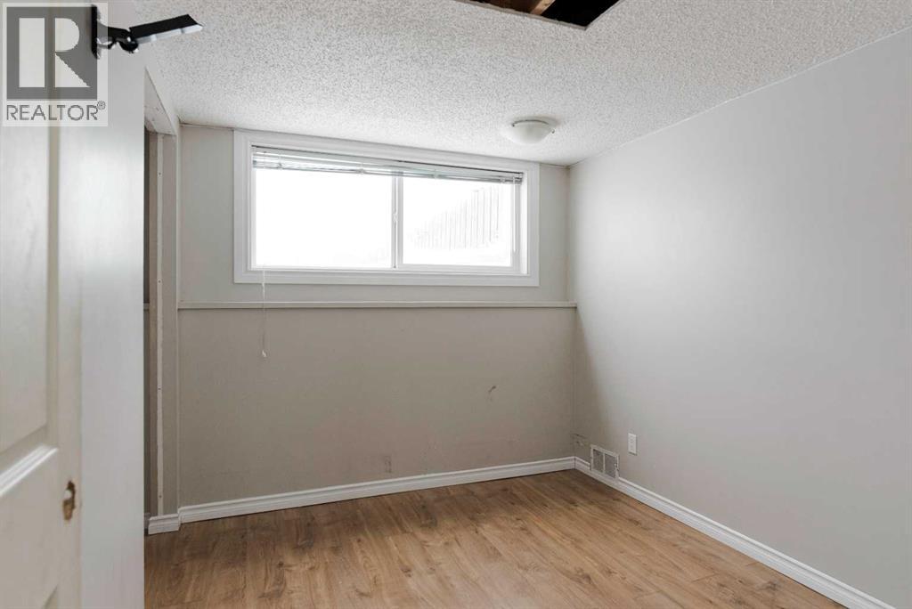 132 Signal Road, Fort McMurray