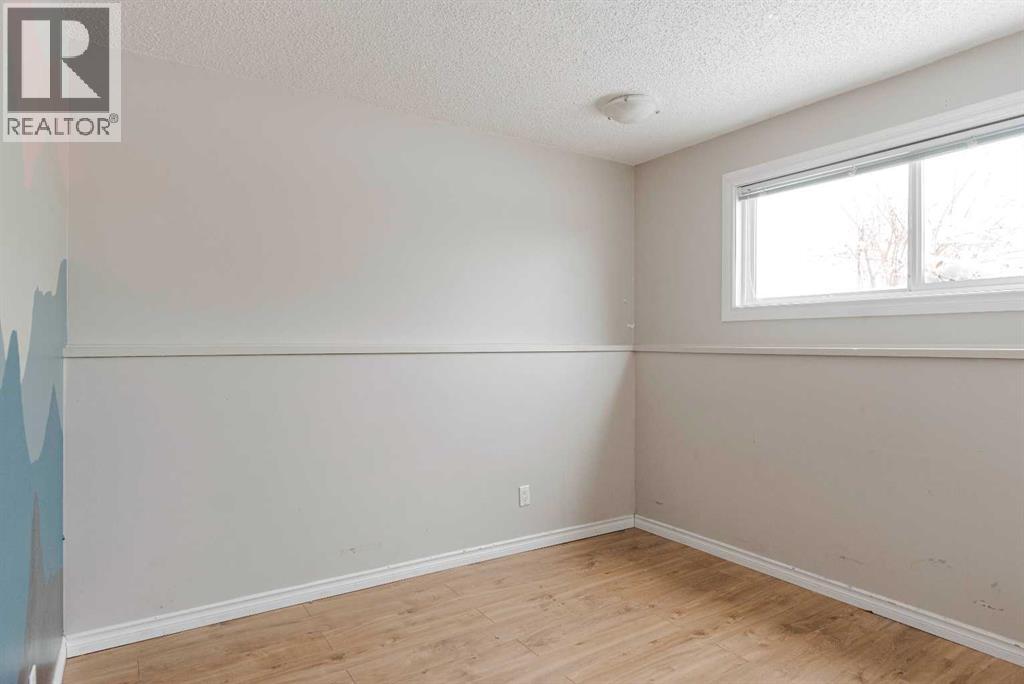 132 Signal Road, Fort McMurray