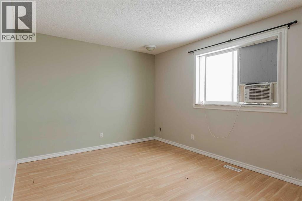 132 Signal Road, Fort McMurray