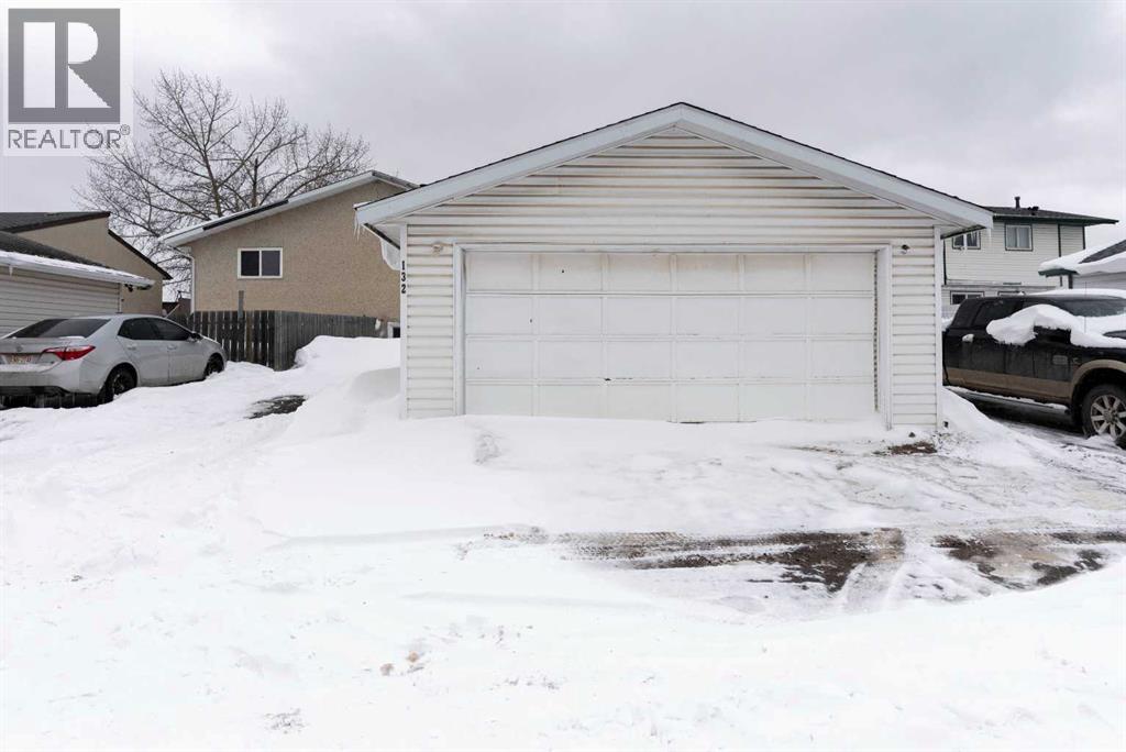 132 Signal Road, Fort McMurray