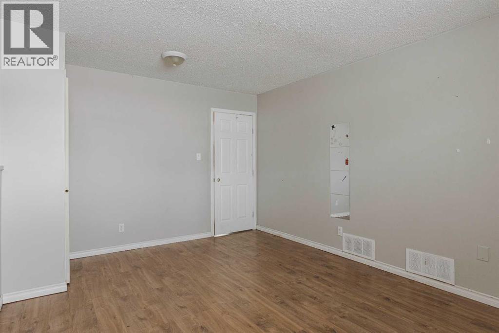 132 Signal Road, Fort McMurray