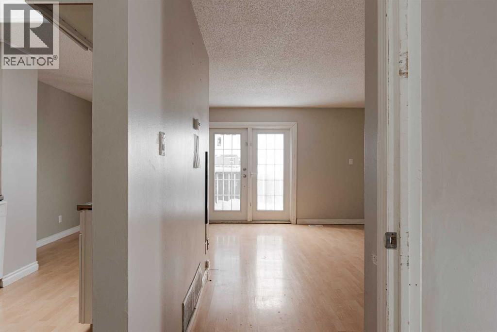 132 Signal Road, Fort McMurray