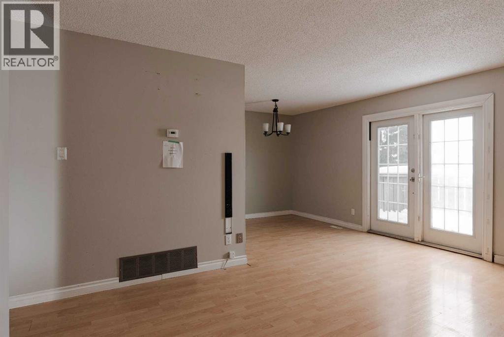 132 Signal Road, Fort McMurray
