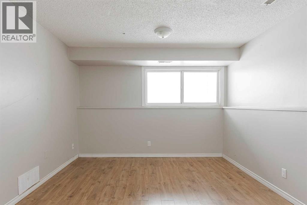 132 Signal Road, Fort McMurray