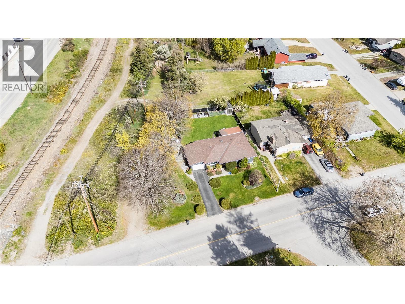 221 Pinewood Drive - 56